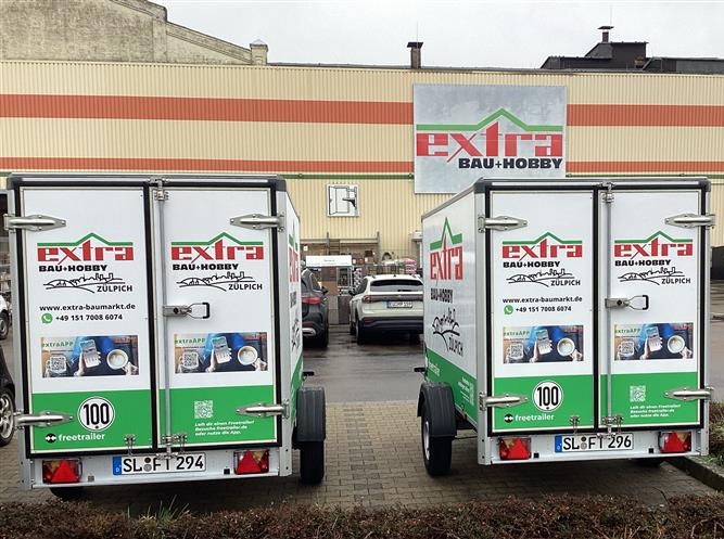 Anhänger mit 100 km/h Plakette